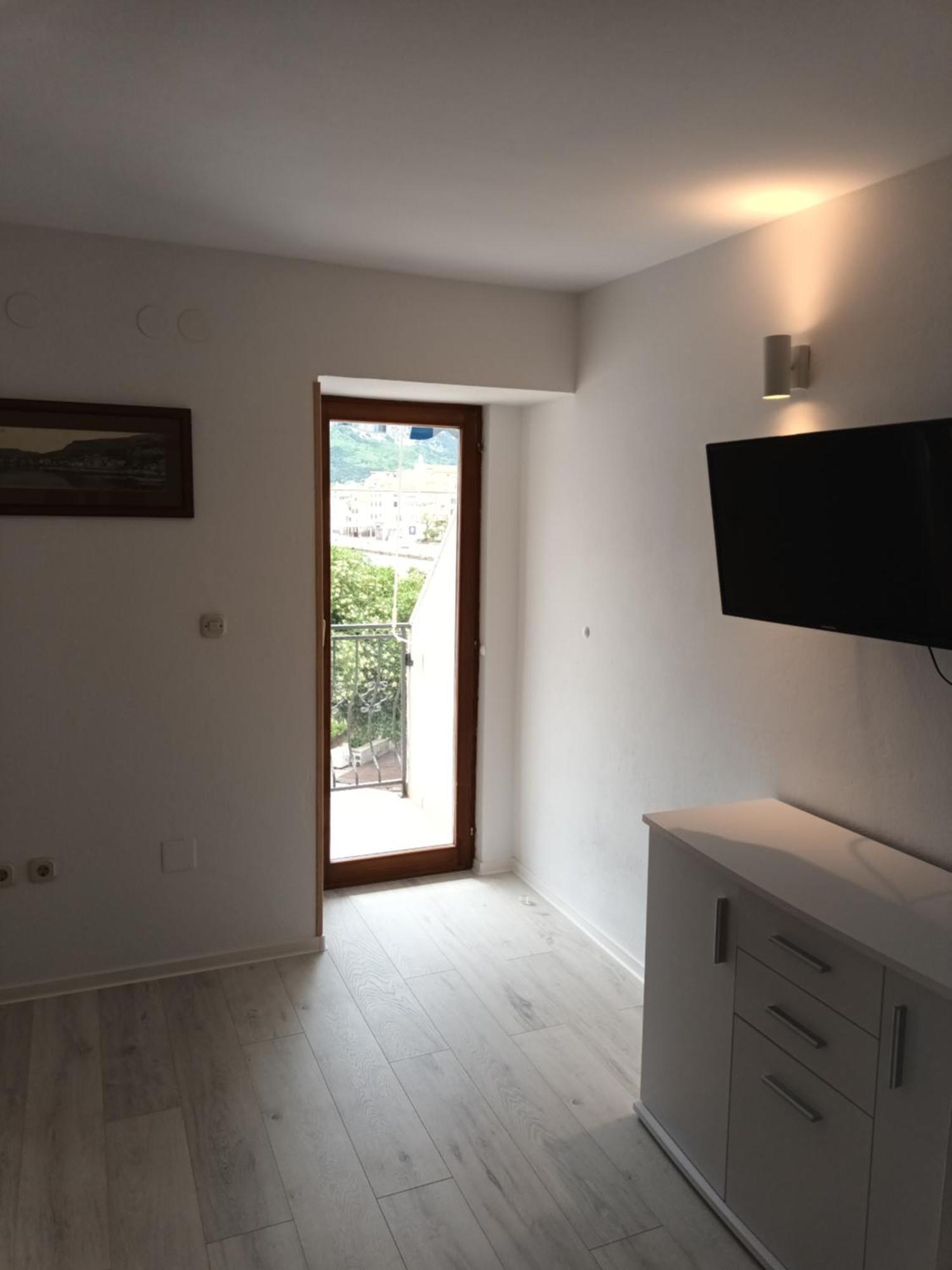 באסקה Apartments Dorcic מראה חיצוני תמונה